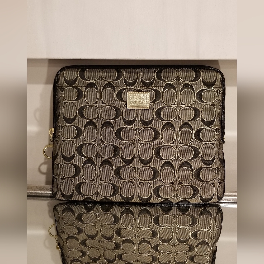 COACH Poppy Padded IPAD/E-reader Case